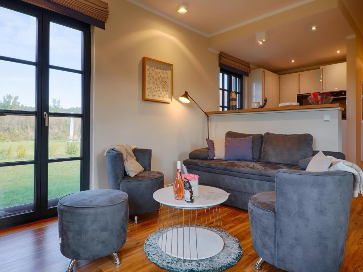 Reetland Am Meer - Premium Reetdachvilla Mit 3 Schlafzimmern, Sauna, Kamin Und Massagesessel F05 Dranske Eksteriør bilde