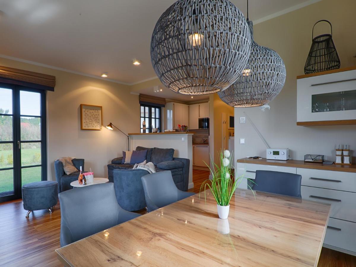 Reetland Am Meer - Premium Reetdachvilla Mit 3 Schlafzimmern, Sauna, Kamin Und Massagesessel F05 Dranske Eksteriør bilde